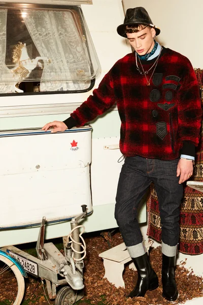 Look 29